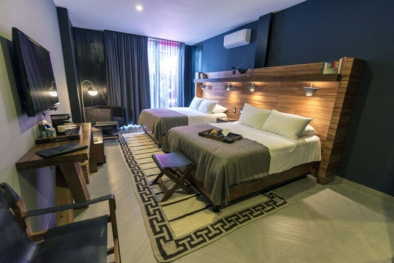 Hotel Emiliano