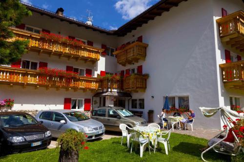 Hotel Tyrolia Garni