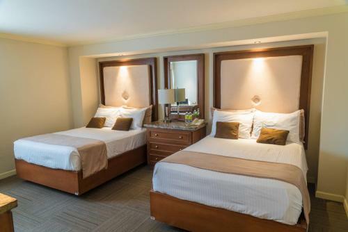 Hotel Santa Rosa Suites