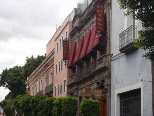 Hotel Puebla De Anta�o