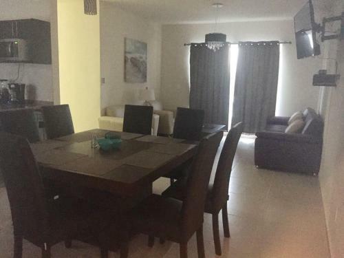 Best Value 3 Bedroom Apartment At Playa Del Carmen