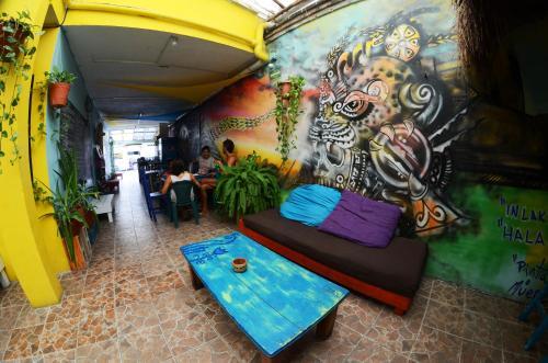 Tres Mundos Hostel