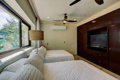 Villa Luxury Beachfront Home By Tripintravel