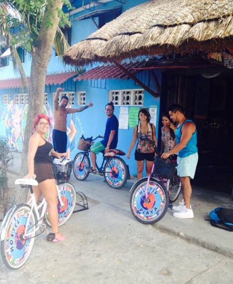 Hostel Playa By The Spot