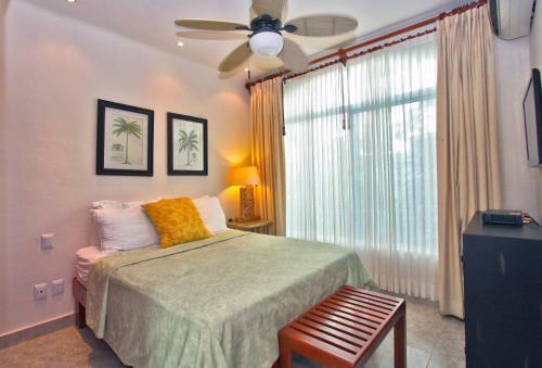 Beachside Villa- Casa Azul Caribe