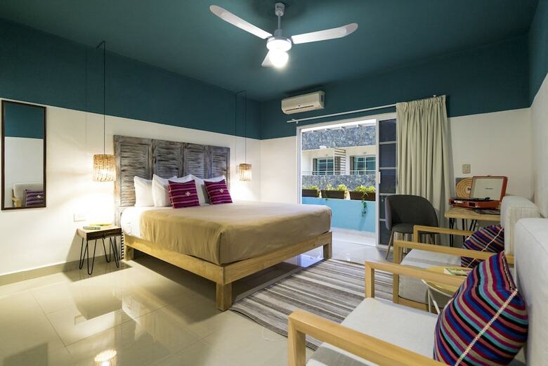 Hotel Selina Playa Del Carmen