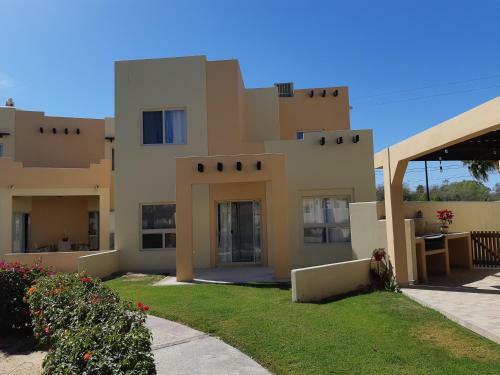 La Casa Del Port�n Negro Cu