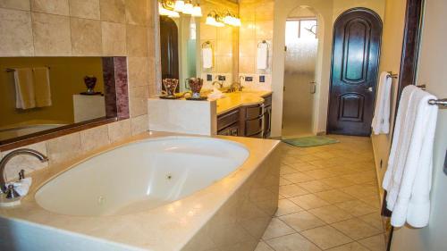 Apartamento Esmeralda Rocky Point By Castaways