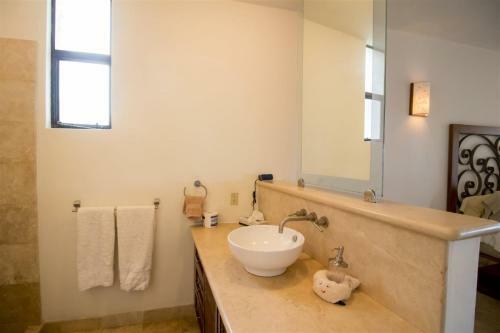 Condo-campanario-701-a-ph