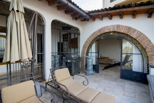 Condo-campanario-701-a-ph