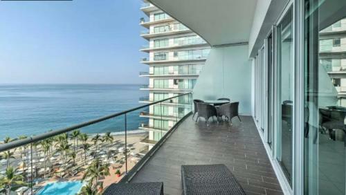 Apartamento Beachfront Condo In Puerto Vallarta!