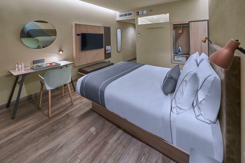 Hotel City Express Plus Tijuana