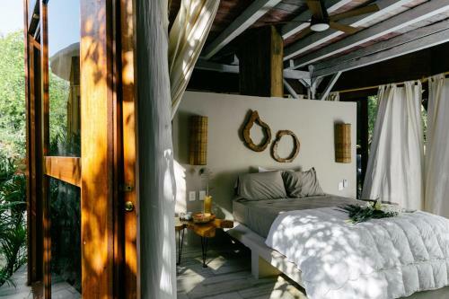 Hotel Mamasan Treehouses & Cabins