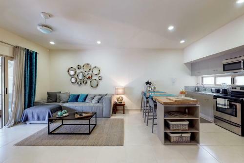 Apartamento Kinbe' 211 @ Aldea Zama