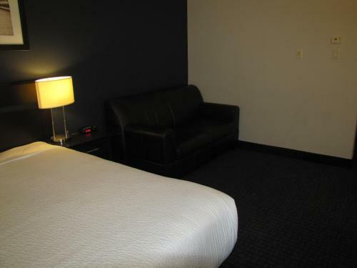 Hotel Super 8 Lachenaie