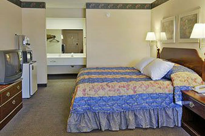 Hotel Days Inn