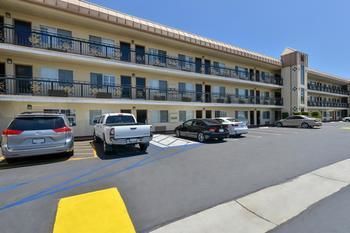 Hotel Americas Best Value Inn & Suites