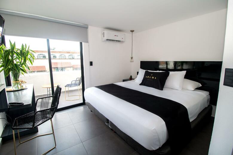 Sasha Hotel