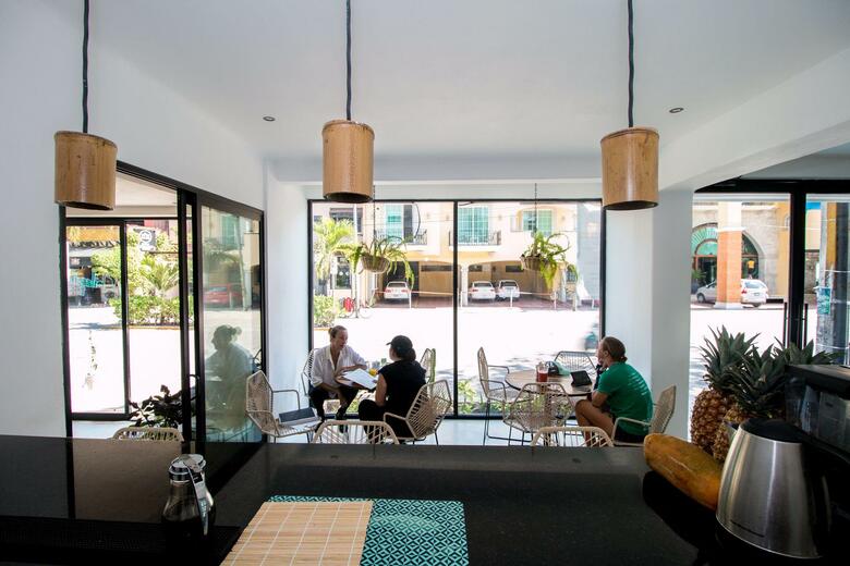 Sasha Hotel