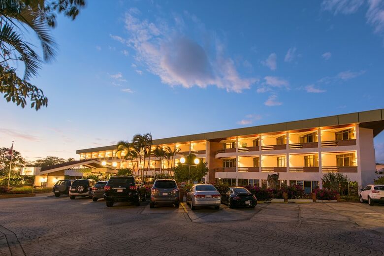 Hotel Bougainvillea