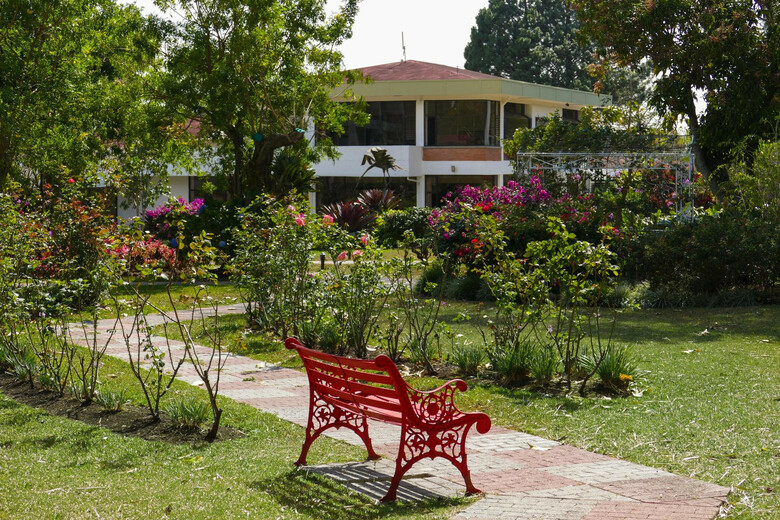 Hotel Bougainvillea