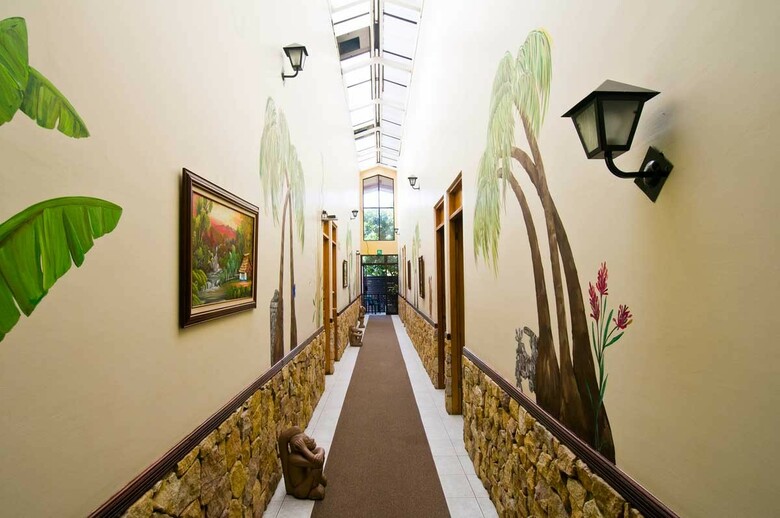 Hotel Adventure Inn