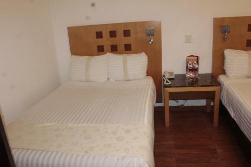 Hotel Napoles
