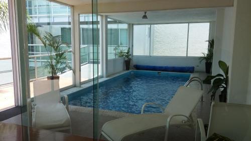Beautiful Apartment With Indoor Piscine