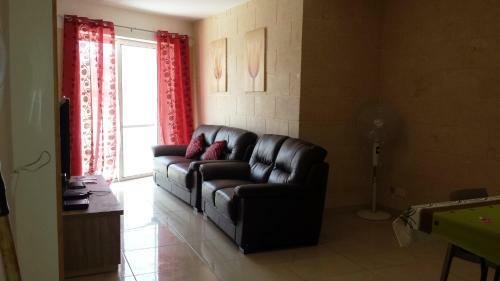 Emerald Holiday Apartment