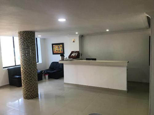 Hotel Imperio Inn 74