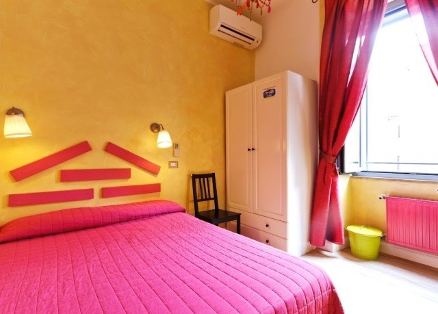 Bed & Breakfast Dream Station