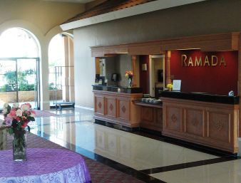 Hotel Ramada Inn University