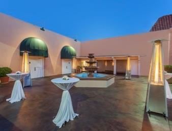 Hotel Ramada Inn University