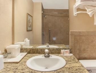 Hotel Ramada Inn University