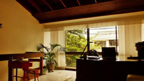 Albergue Hostal Arias Bogot�