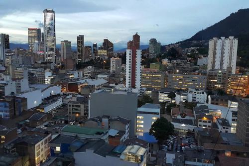 Bogota Aparts 2004