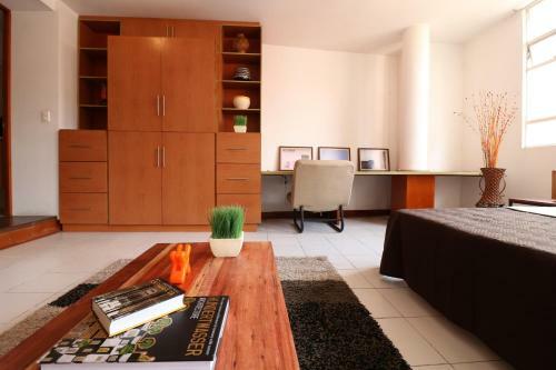 Apartment In Downtown Cali