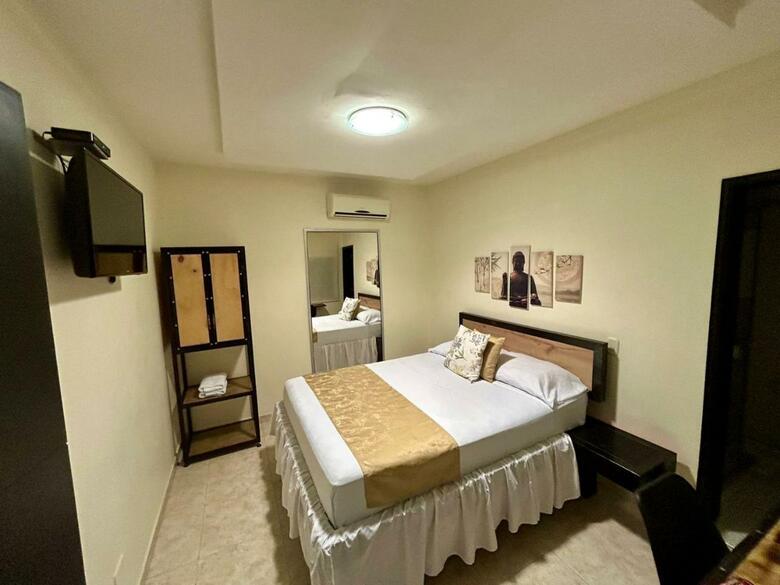 Hotel Bisou