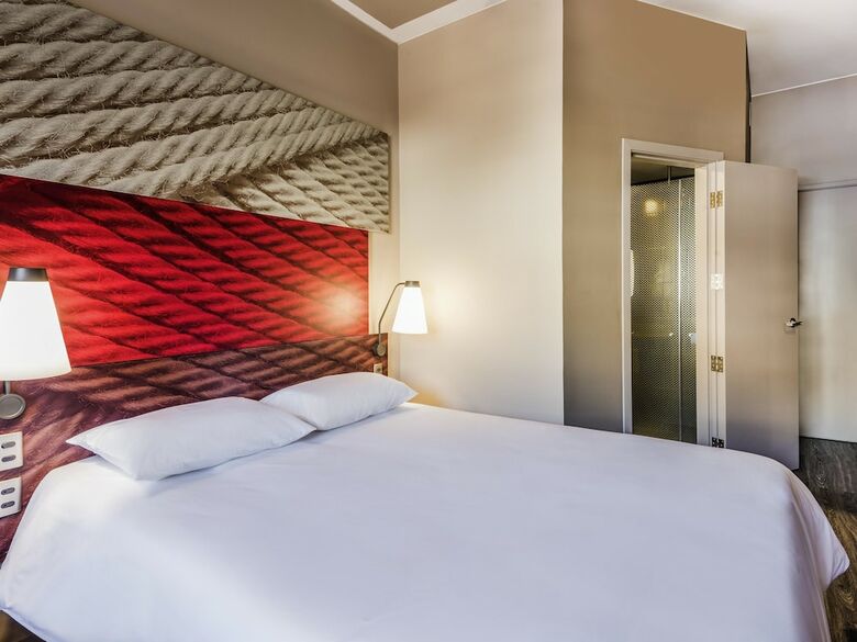 Hotel Ibis Cali Granada