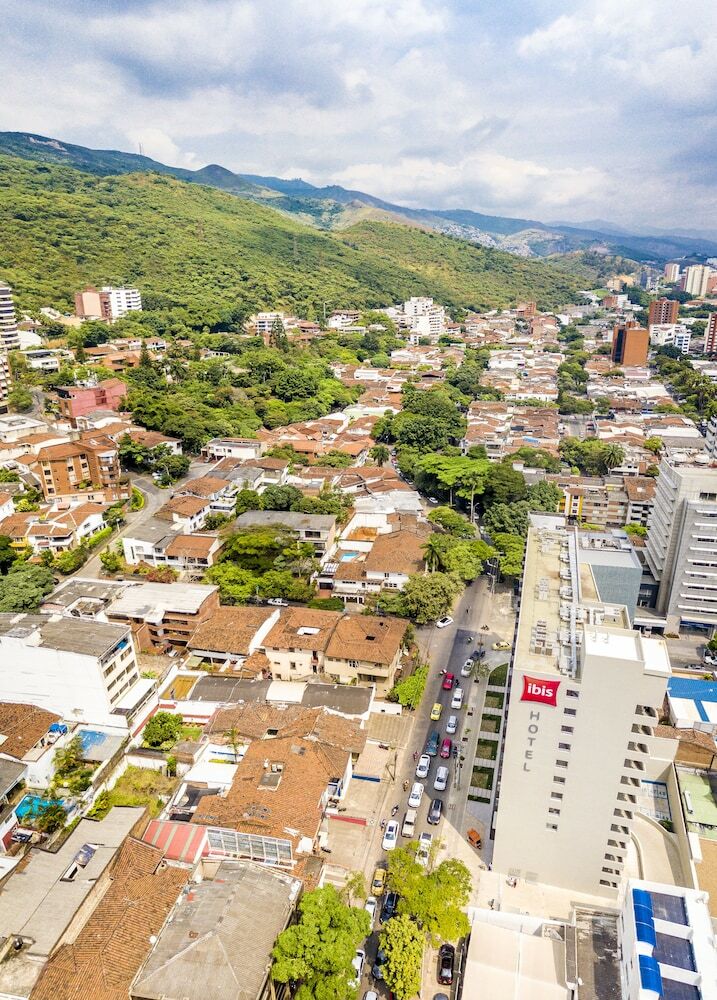 Hotel Ibis Cali Granada