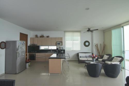 Apartamento Puerto Velero 702