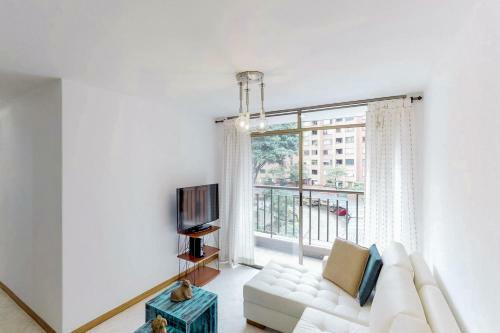 Amplio Apartamento En Envigado