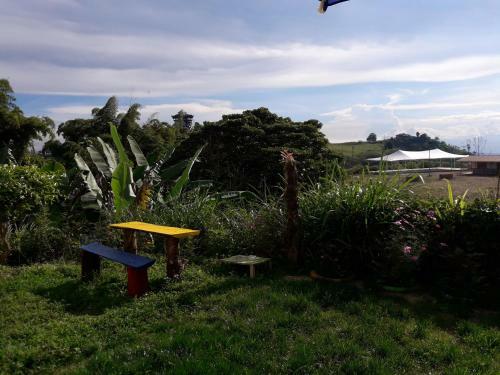 Posada Vivienda Turistica Yerbabuena