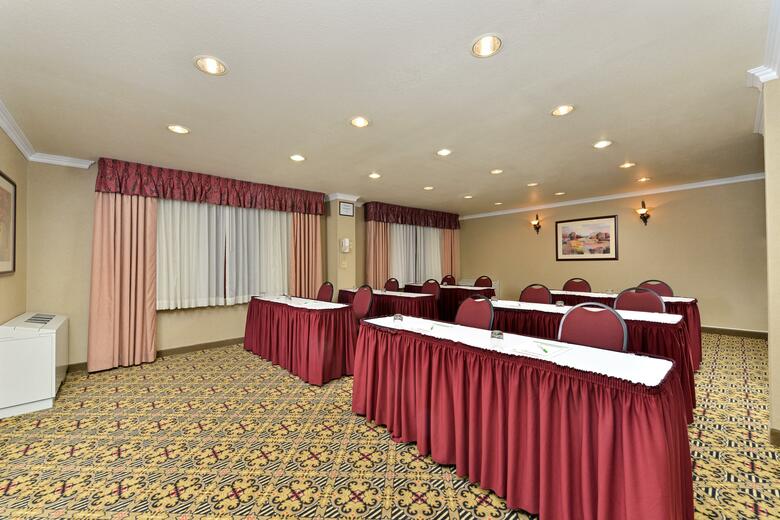 Hotel Holiday Inn Rancho Cordova