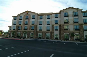 Hotel Comfort Inn & Suites