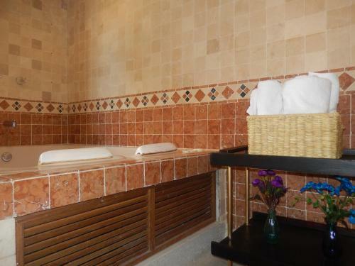 Luxury Villa In Provenza