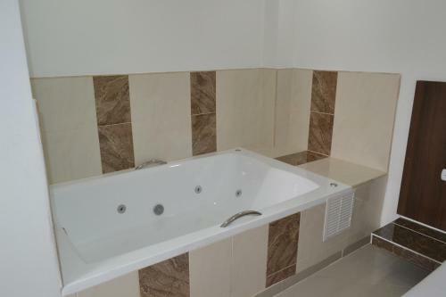 Hotel Luxton