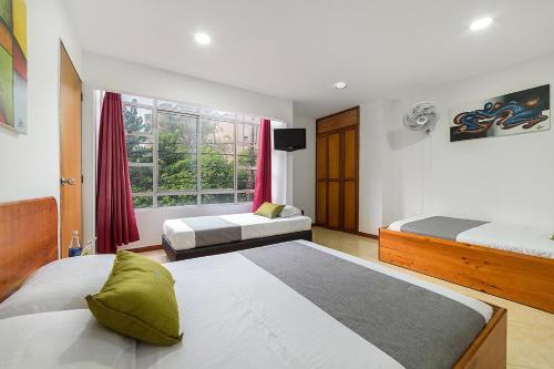 Hotel Ayenda 1214 White House