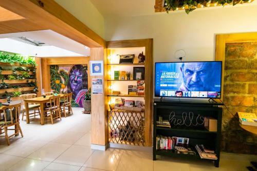 Albergue Adn Algo De Nosotros - Malaika