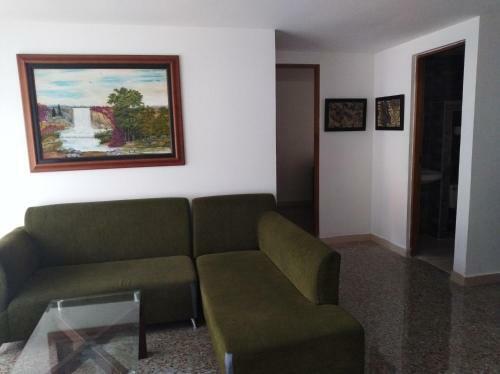 Apartamento, Ubicado A 5 Minutos Del Poblado